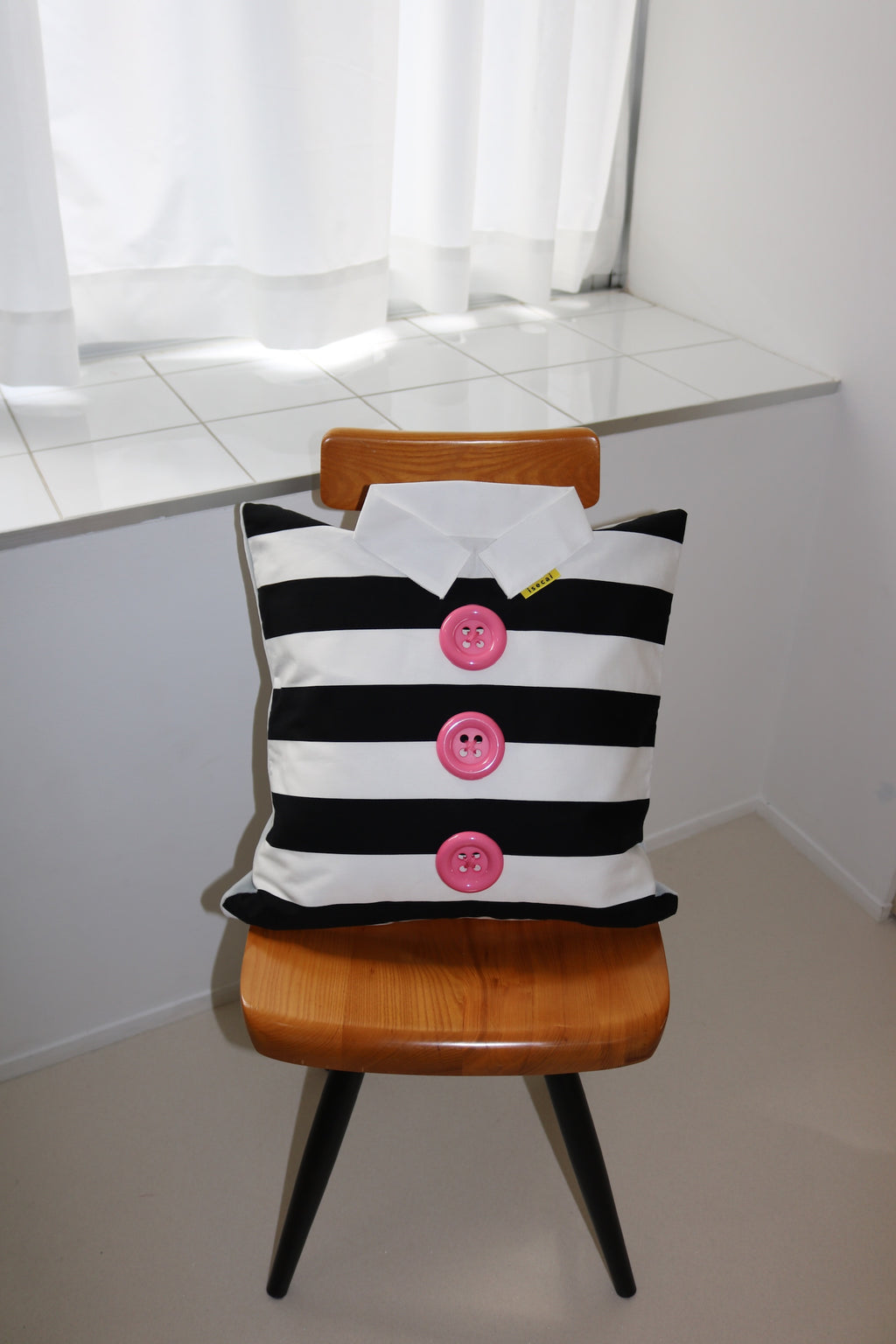 SHIRT CUSHION COVER BLACK&WHITE