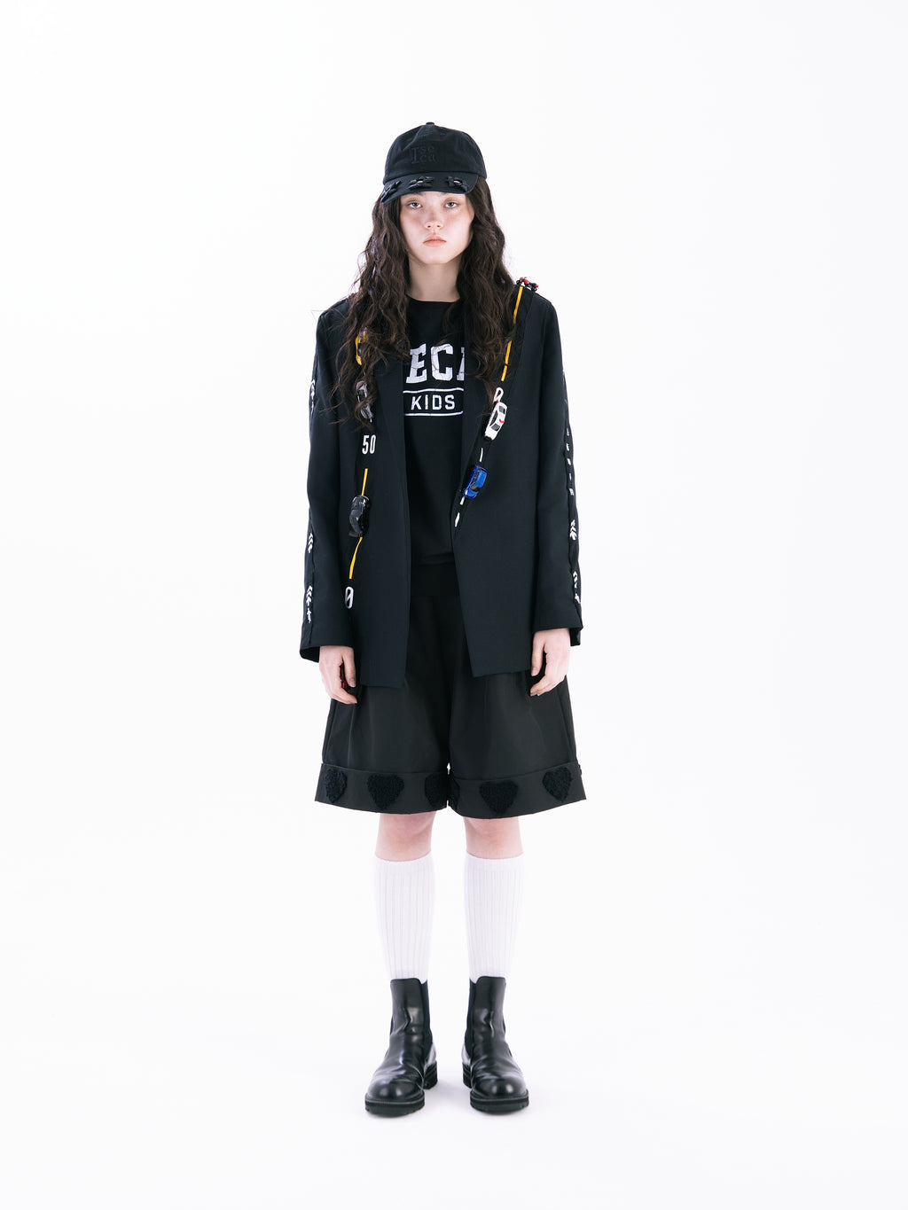 BLACK BLOOM CAP